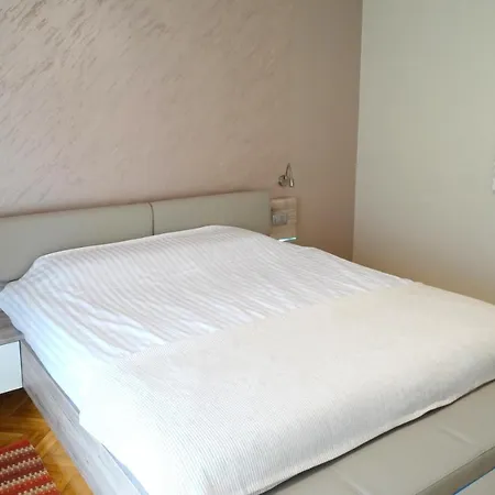 Apartman Crikvenica 30084 - Petra Apartman